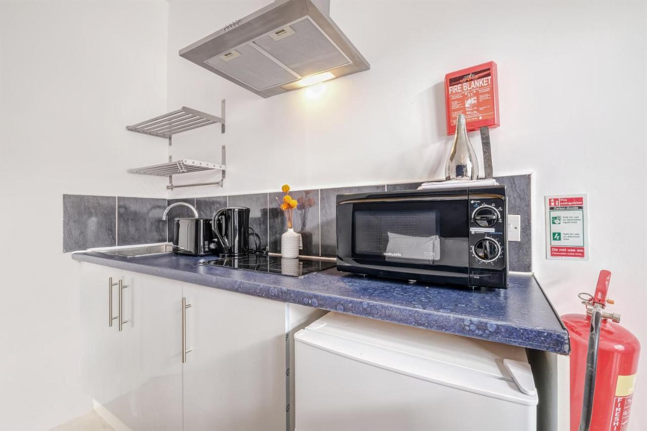 Fernbank Rooms Sudbury Hill, Harrow, Self-Contained Studios With En-Suite Harrow on the Hill Exteriör bild