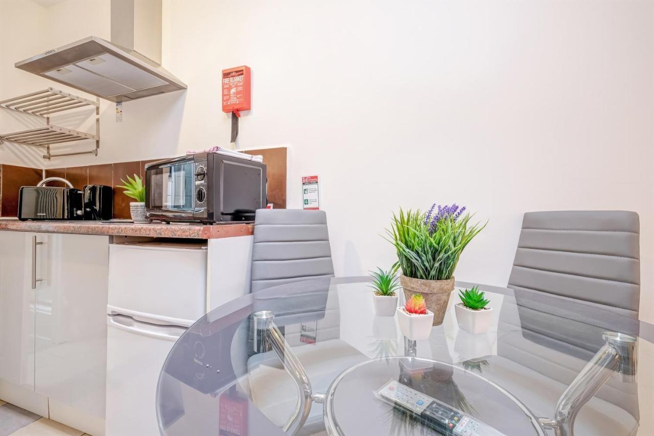 Fernbank Rooms Sudbury Hill, Harrow, Self-Contained Studios With En-Suite Harrow on the Hill Exteriör bild