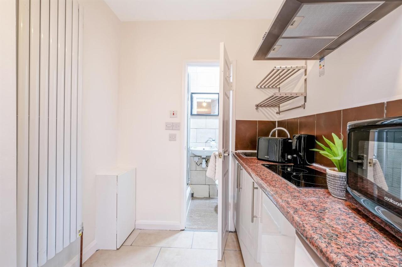 Fernbank Rooms Sudbury Hill, Harrow, Self-Contained Studios With En-Suite Harrow on the Hill Exteriör bild