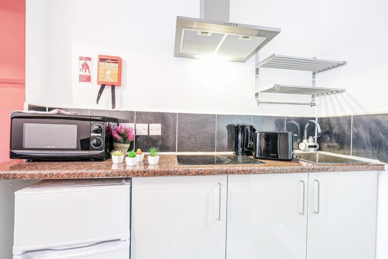 Fernbank Rooms Sudbury Hill, Harrow, Self-Contained Studios With En-Suite Harrow on the Hill Exteriör bild