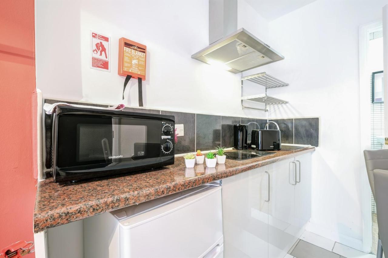 Fernbank Rooms Sudbury Hill, Harrow, Self-Contained Studios With En-Suite Harrow on the Hill Exteriör bild