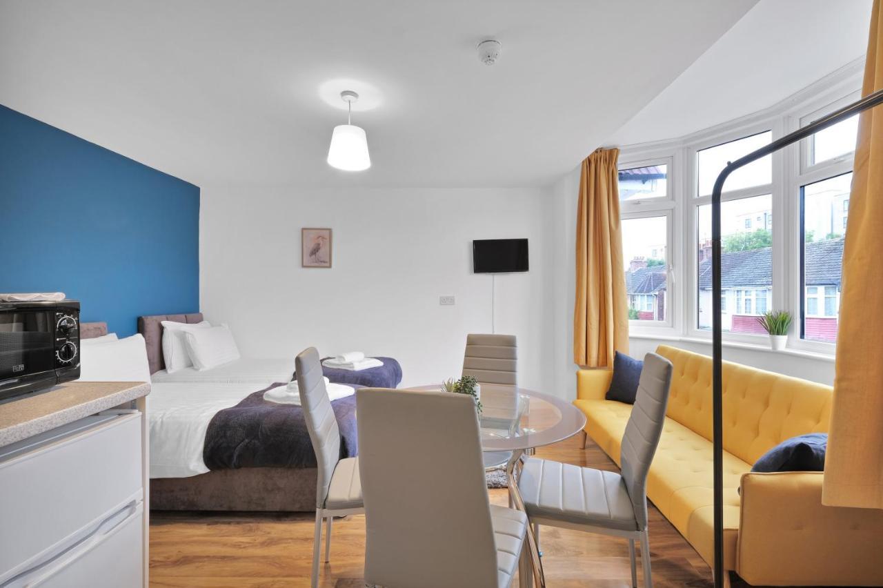 Fernbank Rooms Sudbury Hill, Harrow, Self-Contained Studios With En-Suite Harrow on the Hill Exteriör bild