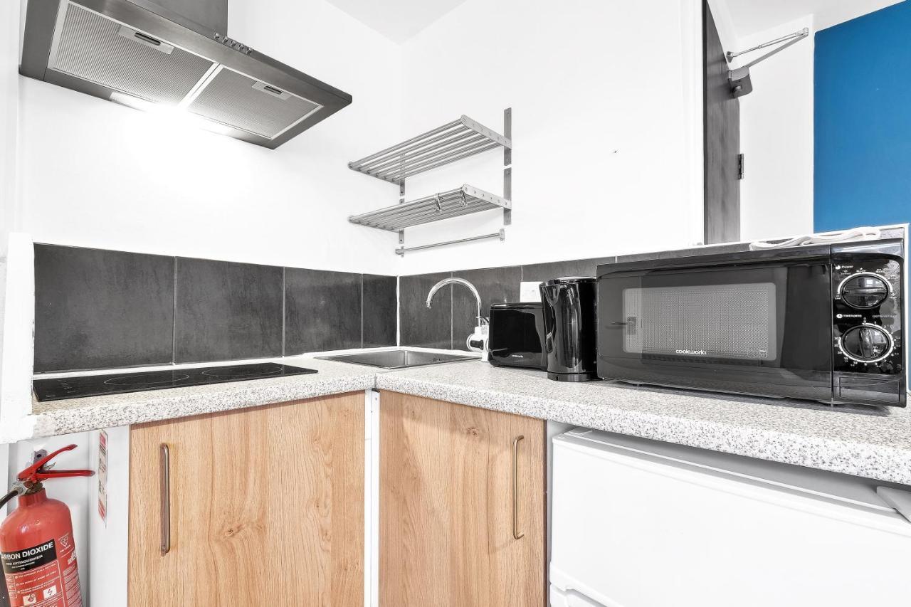 Fernbank Rooms Sudbury Hill, Harrow, Self-Contained Studios With En-Suite Harrow on the Hill Exteriör bild