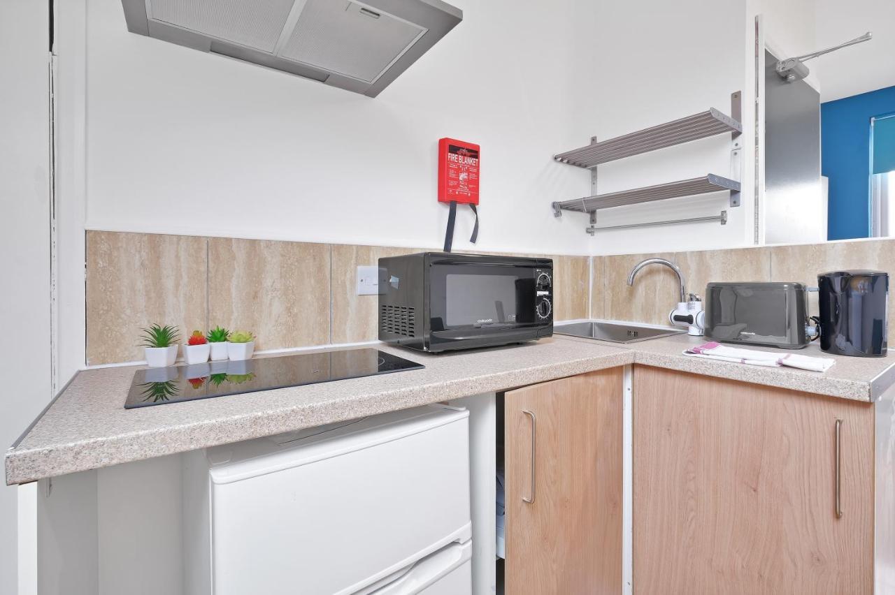 Fernbank Rooms Sudbury Hill, Harrow, Self-Contained Studios With En-Suite Harrow on the Hill Exteriör bild