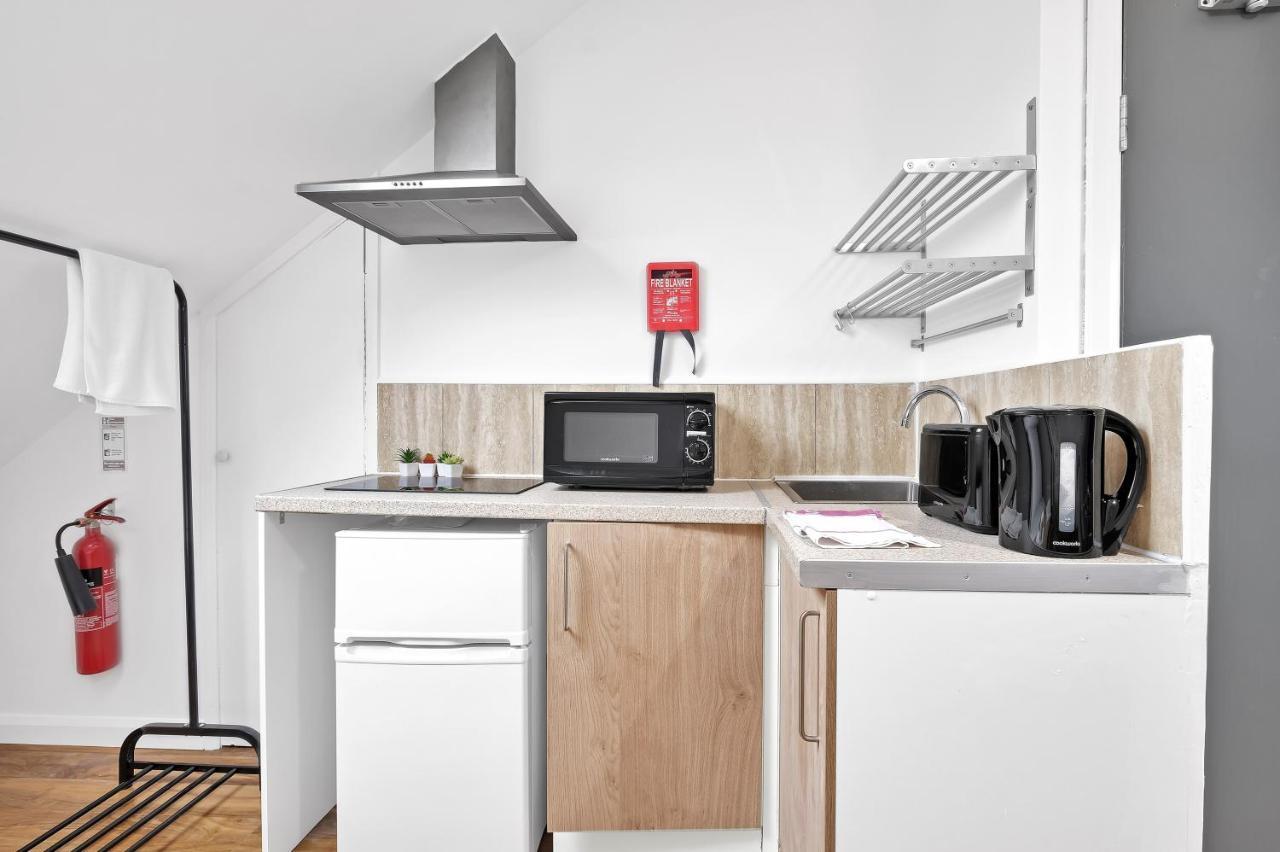 Fernbank Rooms Sudbury Hill, Harrow, Self-Contained Studios With En-Suite Harrow on the Hill Exteriör bild